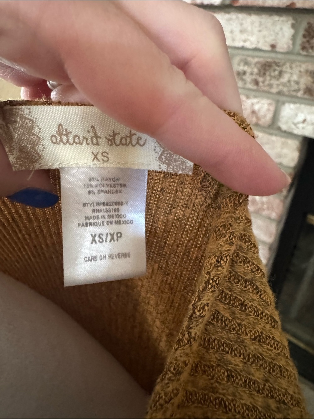 Altar’d State Ruched V-Neck Long Sleeve Crop Top - Picture 3 of 6